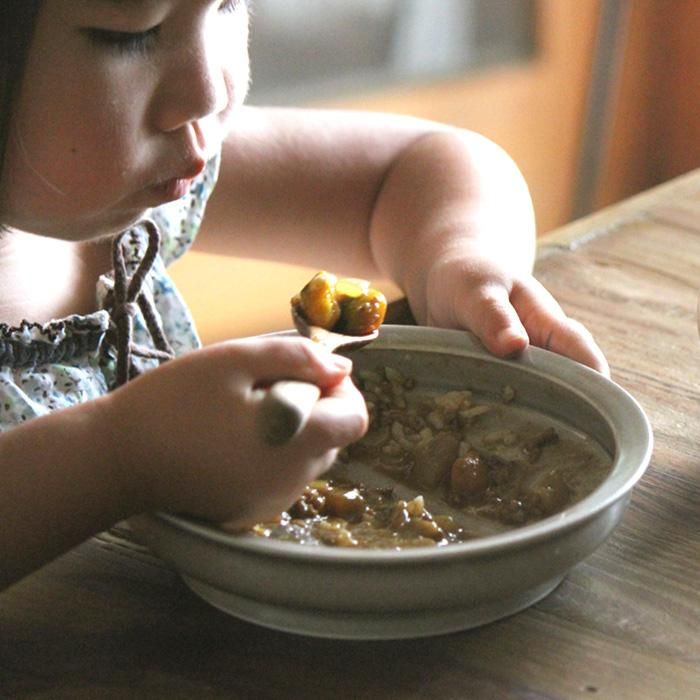 鈴木雄一郎(いにま陶房) 小さなお子様も1人で食べられるように