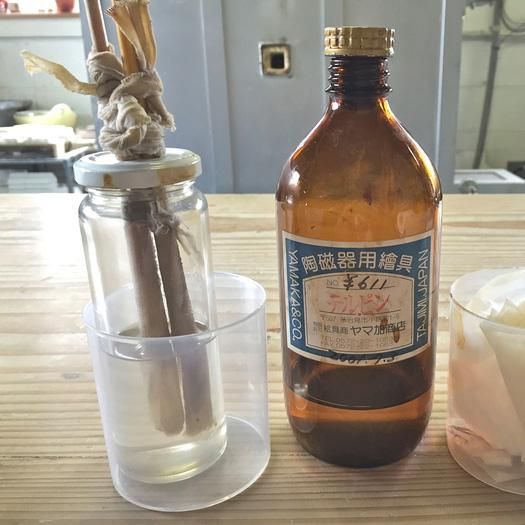 徳田吉美 漆蒔用の筆。乾燥させないようにするのが大事。